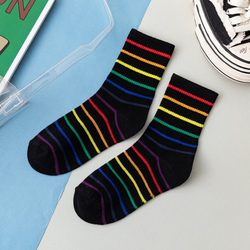 2020 Cotone Elasticità Sudore Calzini Alti delle Donne di Colore Della Caramella Calzini Arcobaleno A Righe Sportivo Meias Casual Streetwear Calzini Harajuku