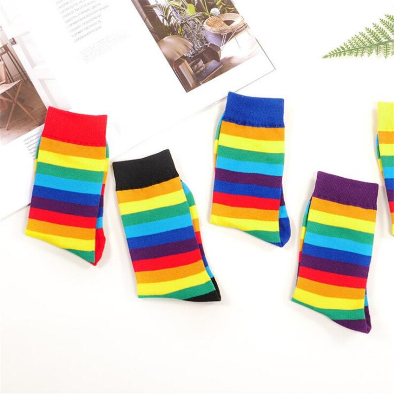 2020 Cotone Elasticità Sudore Calzini Alti delle Donne di Colore Della Caramella Calzini Arcobaleno A Righe Sportivo Meias Casual Streetwear Calzini Harajuku