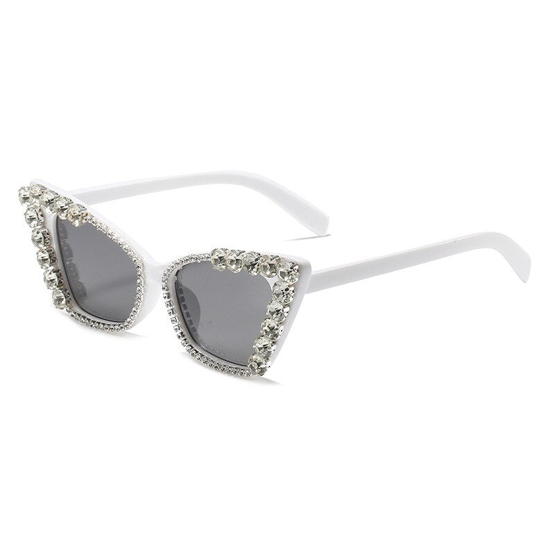 Prodotti Oversize Cat Eye Rhinstone Occhiali da sole Donna 2021 Luxury Brand Design Sexy Shining Diamond Occhiali da sole Ladies Retro Prom Shades