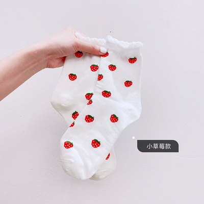 Prodotti Calzini da donna carini giapponesi Calzini da donna in cotone stile coreano con fiori in fragola rossa Calzini da donna in cotone Kawaii Calzini da mucca fragola Harajuku