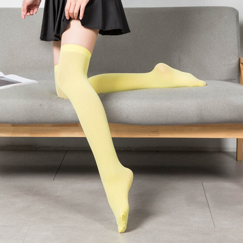 Prodotti Calzini lunghi sexy color bianco nero Soild da donna Sopra il ginocchio Calze alte sopra le calze al ginocchio Calze da donna Lolita Calde al ginocchio