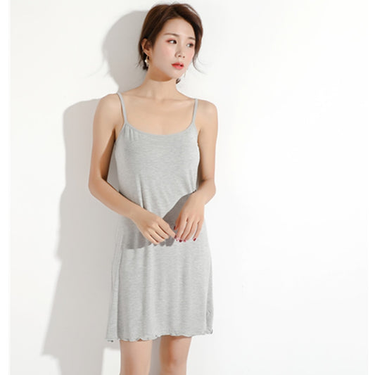 Prodotti Sling Nightdress Summer New Modal Ladies Sexy Nightwear Lingerie Sleepdress Donna Camicia da notte nera / bianca