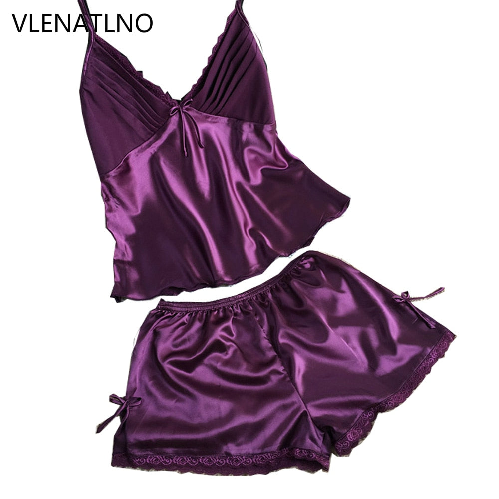 Prodotti 2016 set pigiama stile estivo Donna Set da notte da donna Scollo a V profondo Sexy Pantaloncini con cinturino da spaghetti Sleepwear homewear di seta