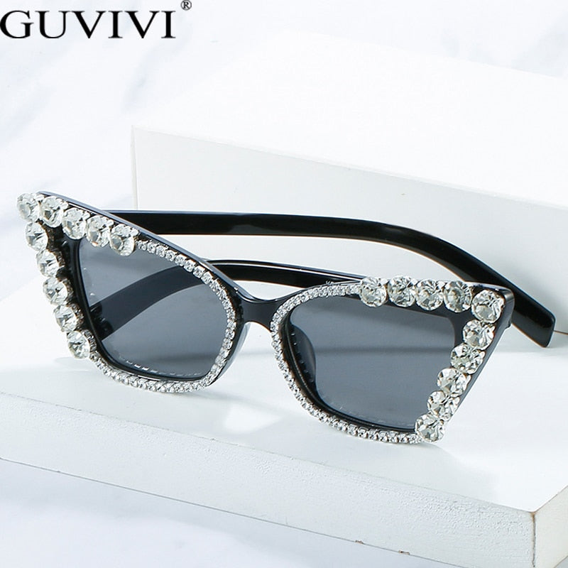 Prodotti Oversize Cat Eye Rhinstone Occhiali da sole Donna 2021 Luxury Brand Design Sexy Shining Diamond Occhiali da sole Ladies Retro Prom Shades